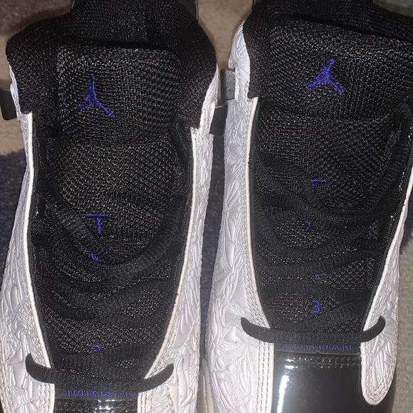 Jordan dub zero size youth 5.5
Open to Offers! - Picture 9 of 10
